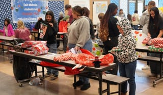 Spreading Holiday Cheer: Vivint Gives Back Raises $300K for Sub for Santa Event Benefiting Thousands of Children